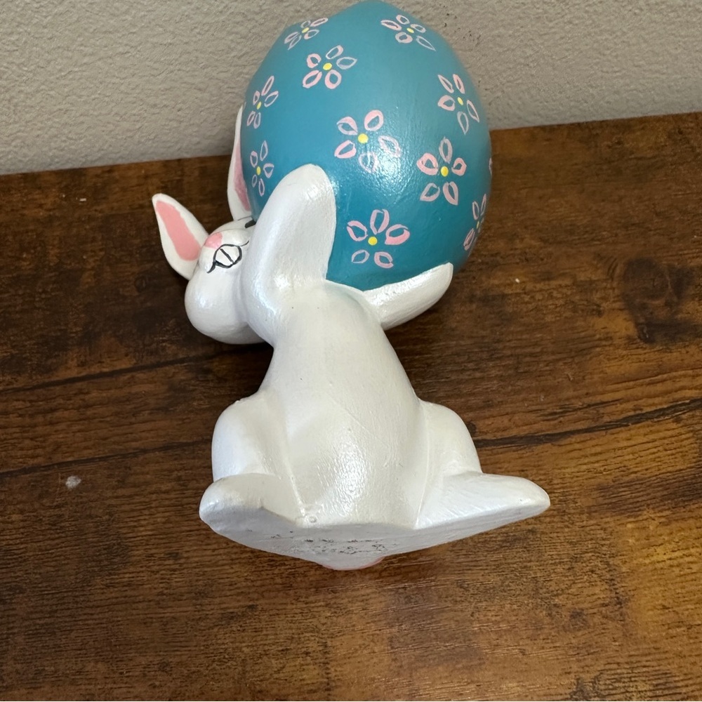 Vintage 1970s Ceramic Easter Bunny Planter Figurine – Hand-Painted Kitsch - Picture 7 of 7